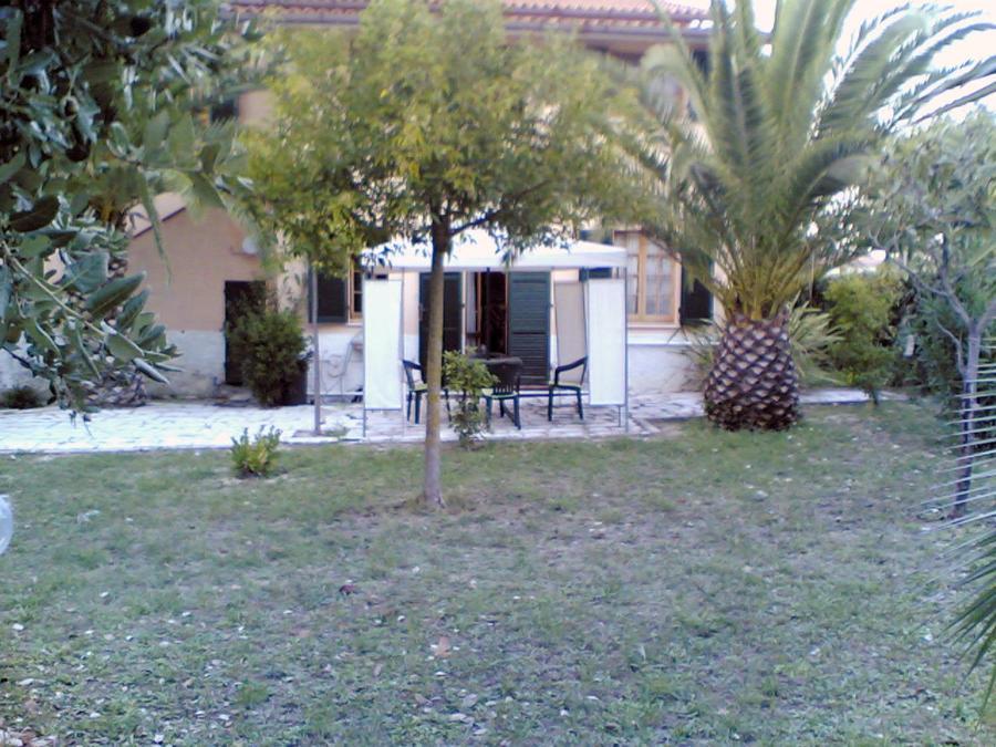Bed&Breakfast Giardino Agritourist Controguerra Εξωτερικό φωτογραφία