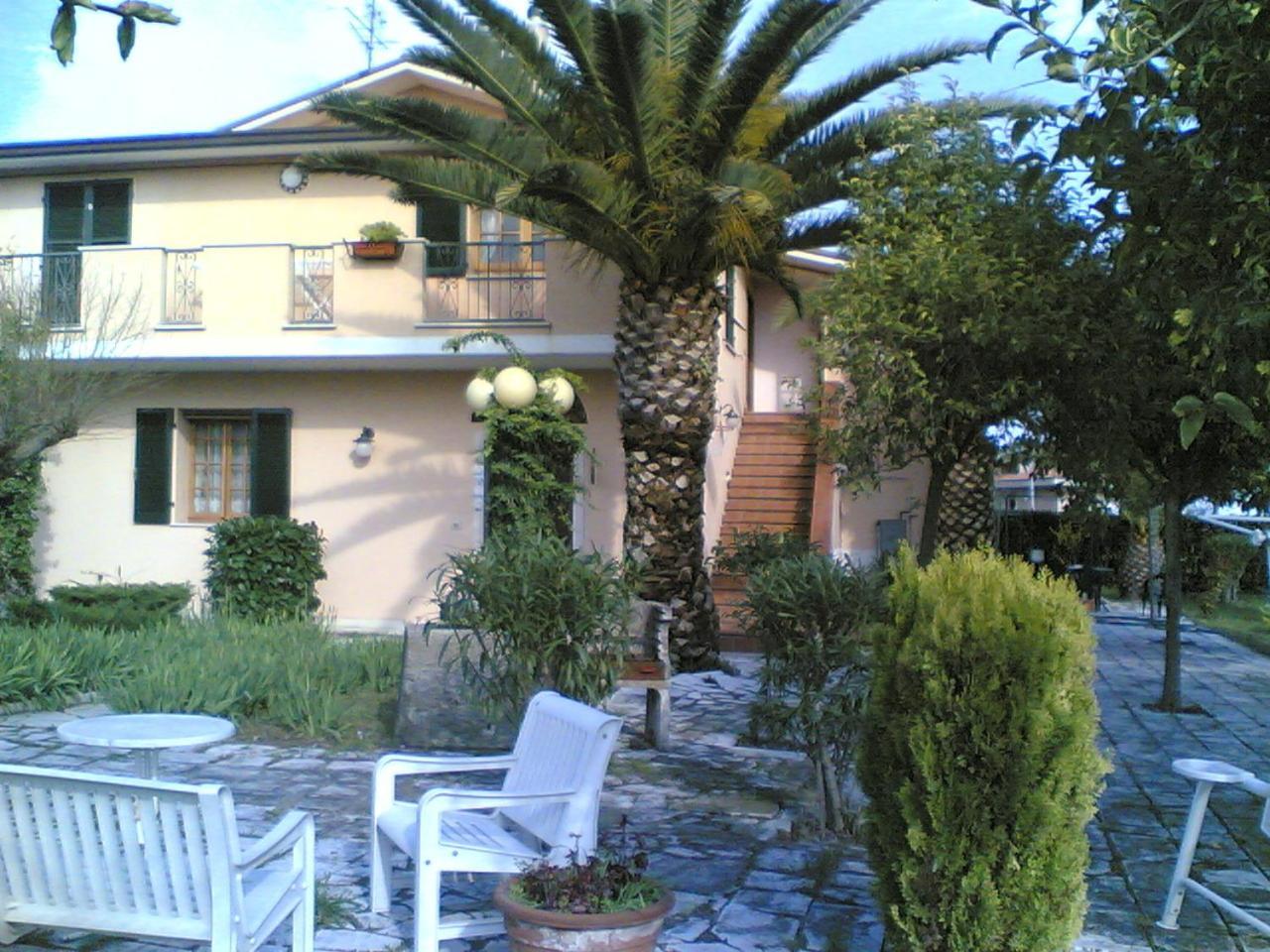Bed&Breakfast Giardino Agritourist Controguerra Εξωτερικό φωτογραφία