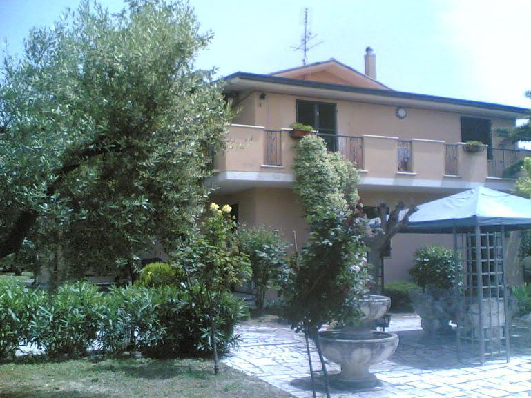 Bed&Breakfast Giardino Agritourist Controguerra Εξωτερικό φωτογραφία